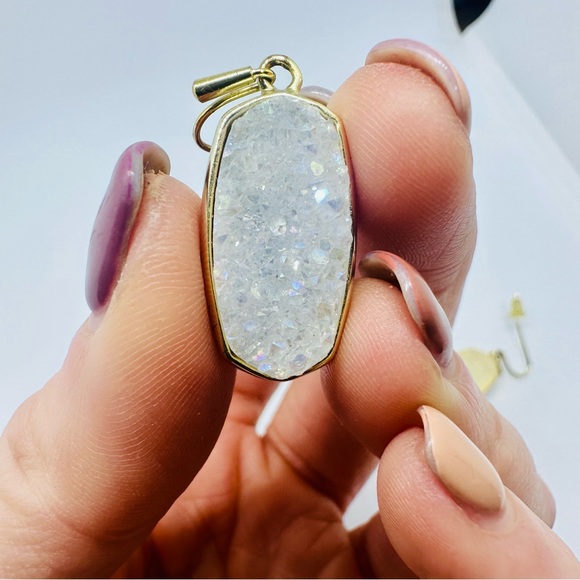 Kendra Scott Danay Drop Earrings Drusy & Gold - Picture 4 of 7